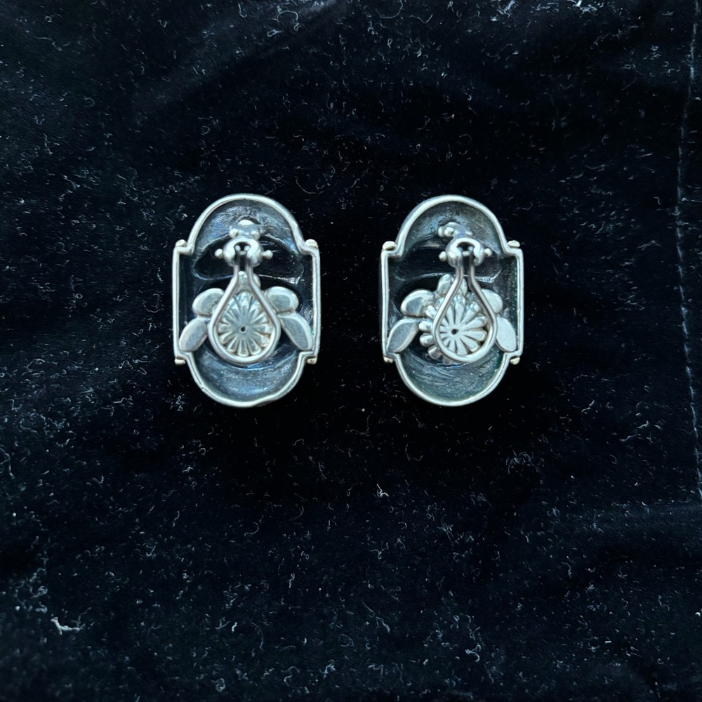 Pre-owned Lagos Caviar 925 Sterling Silver and 18K Gold Shrimp - Large Size - Picture 3 of 4